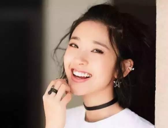 娱乐吃瓜君 唐艺昕